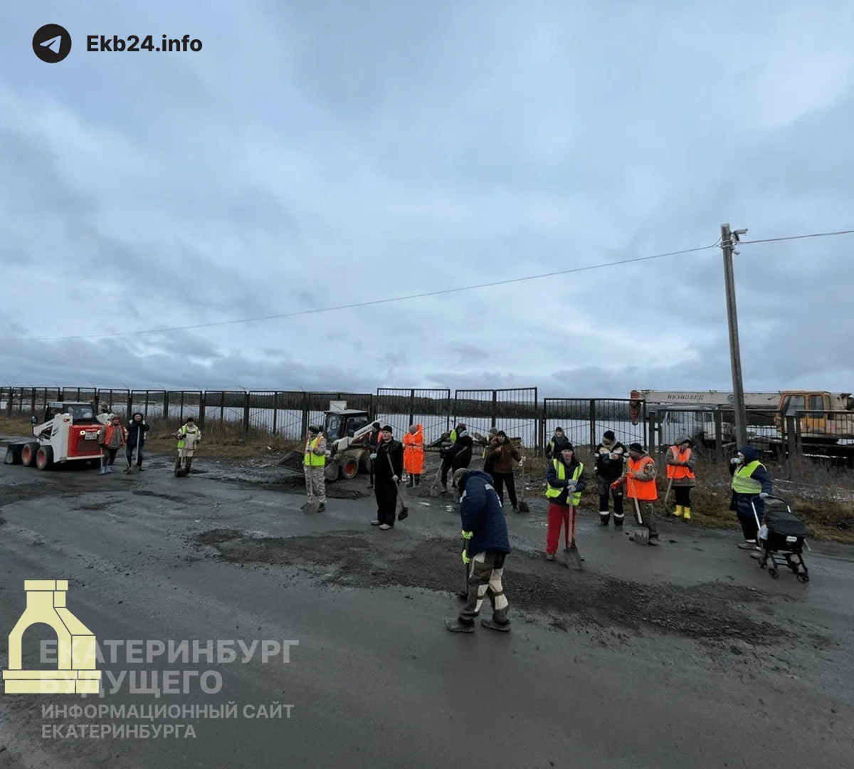 Первоуральцы сами починили дорогу