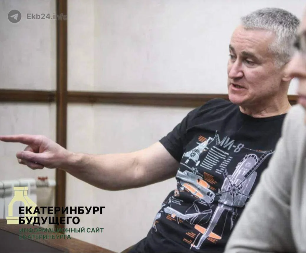 Обвиняемый в убийствах экс‑полицейский уехал на фронт после отмены оправдательного приговора