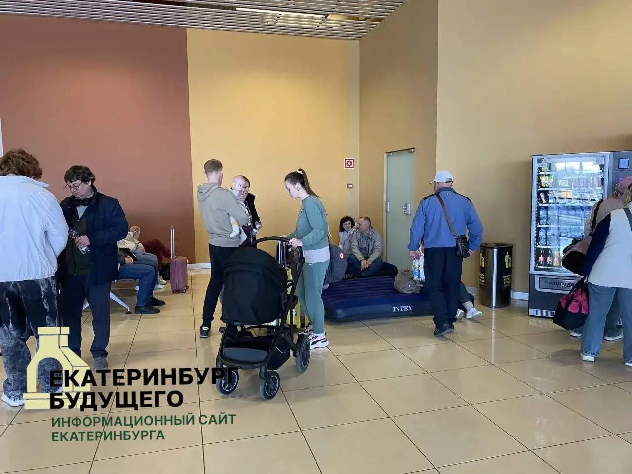 ❗️Урал перестал быть «глубоким тылом»: беспилотники долетели до Екатеринбурга и Челябинска